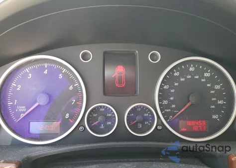 2004 Volkswagen Touareg 3.2 z USA, uszkodzony, nr VIN WVGBC67L84D014967